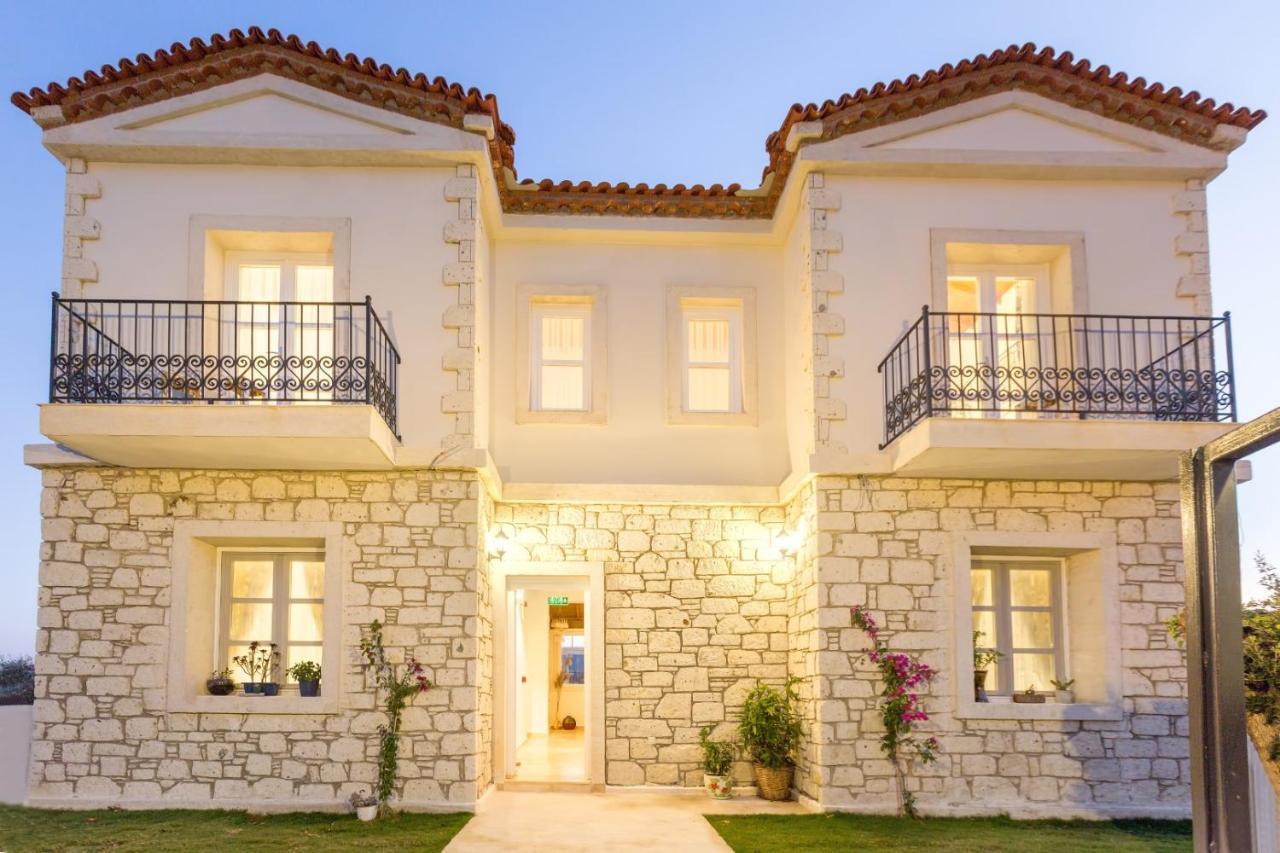Melekaki Alacati Çeşme Luaran gambar
