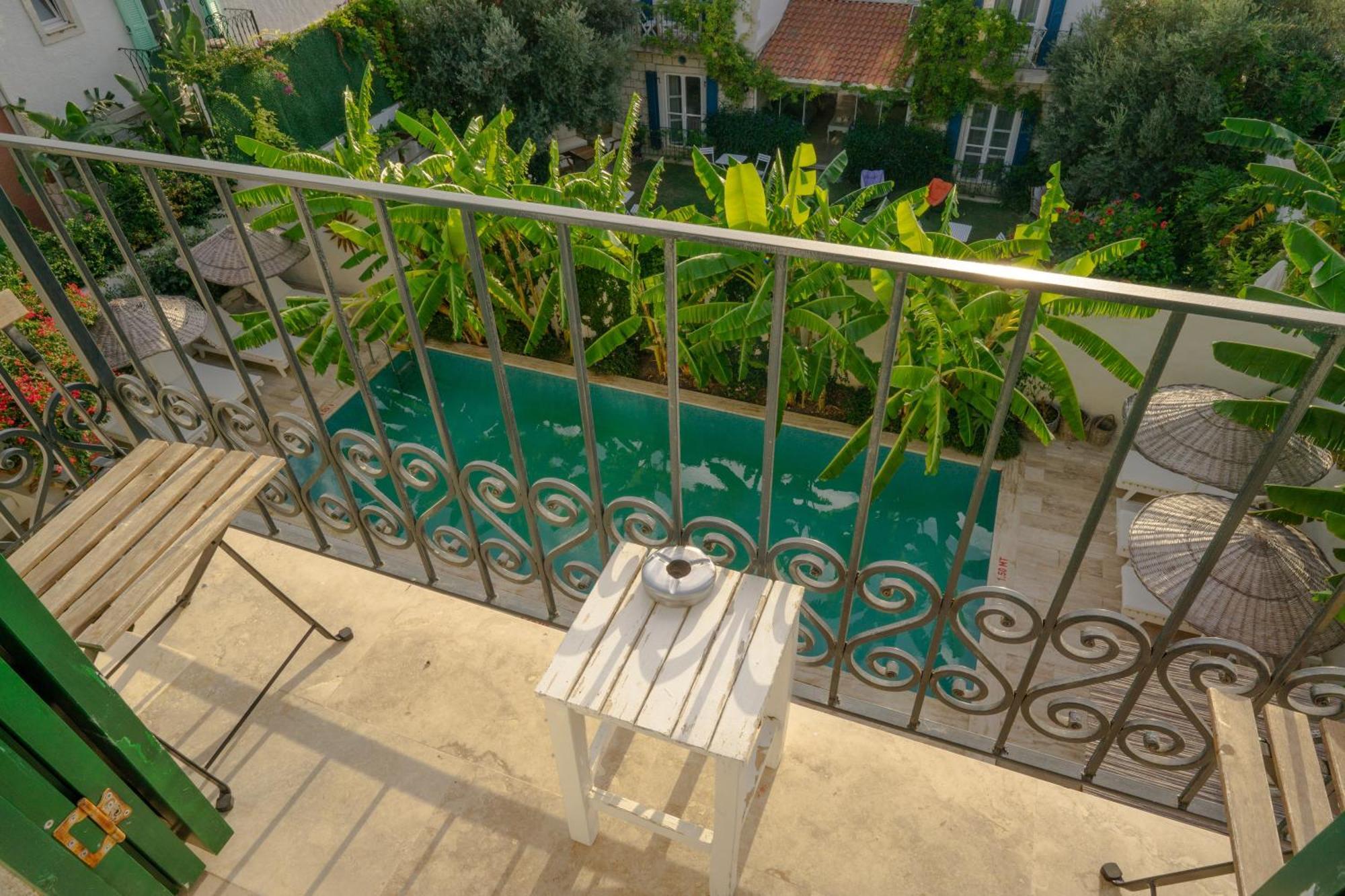 Melekaki Alacati Çeşme Luaran gambar